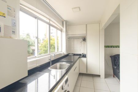 Apartamento à venda com 137m², 3 quartos e 2 vagas Apartamento à venda com 137m², 3 quartos e 2 vagasÁrea de Serviço