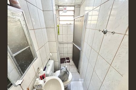 Apartamento à venda com 48m², 2 quartos e 1 vaga Apartamento à venda com 48m², 2 quartos e 1 vagaBanheiro