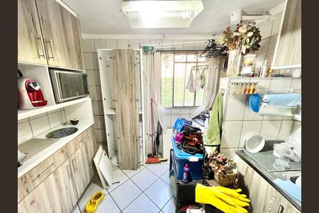 Apartamento à venda com 48m², 2 quartos e 1 vaga Apartamento à venda com 48m², 2 quartos e 1 vagaCozinha e Área de Serviço