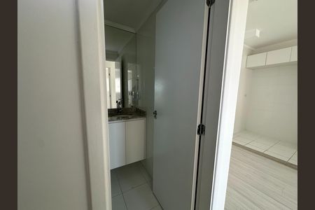 Apartamento para alugar com 56m², 2 quartos e 1 vaga Apartamento para alugar com 56m², 2 quartos e 1 vagaBanheiro