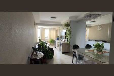 Apartamento para alugar com 76m², 3 quartos e 1 vaga
