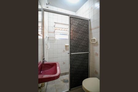 Banheiro de kitnet/studio para alugar com 1 quarto, 40m² em Vila Santo Estefano, São Paulo