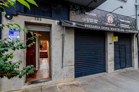Fachada de casa para alugar com 6 quartos, 300m² em Vila Romana, São Paulo