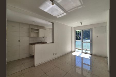 Apartamento à venda com 75m², 2 quartos e 1 vaga