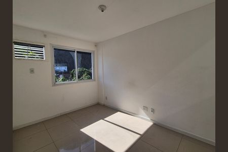 Apartamento à venda com 2 quartos, 75m² em Vargem Pequena, Rio de Janeiro