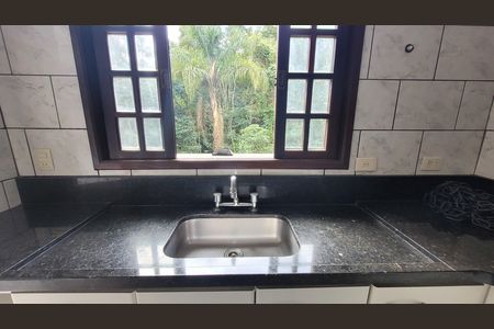 Casa de condomínio para alugar com 145m², 3 quartos e 2 vagas