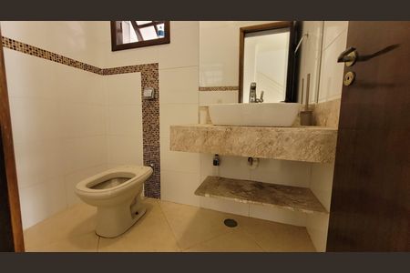 Casa de condomínio para alugar com 145m², 3 quartos e 2 vagas Casa de condomínio para alugar com 145m², 3 quartos e 2 vagasLavabo