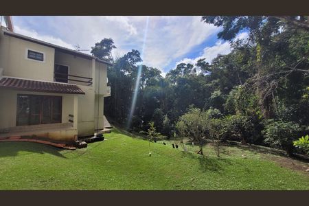Casa de condomínio para alugar com 145m², 3 quartos e 2 vagas Casa de condomínio para alugar com 145m², 3 quartos e 2 vagasQuintal