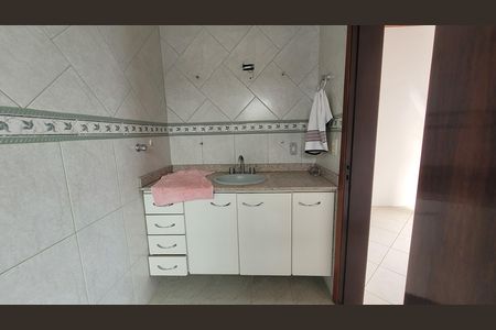 Casa de condomínio para alugar com 145m², 3 quartos e 2 vagas Casa de condomínio para alugar com 145m², 3 quartos e 2 vagasBanheiro - Suite 01