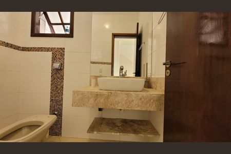 Casa de condomínio para alugar com 145m², 3 quartos e 2 vagas Casa de condomínio para alugar com 145m², 3 quartos e 2 vagasLavabo