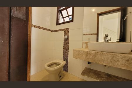 Casa de condomínio para alugar com 145m², 3 quartos e 2 vagas Casa de condomínio para alugar com 145m², 3 quartos e 2 vagasLavabo