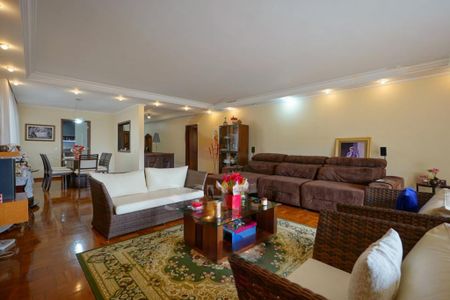 Casa à venda com 399m², 3 quartos e 4 vagas