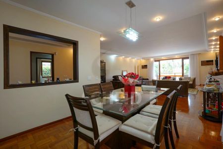 Casa à venda com 399m², 3 quartos e 4 vagas