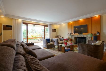 Casa à venda com 399m², 3 quartos e 4 vagas