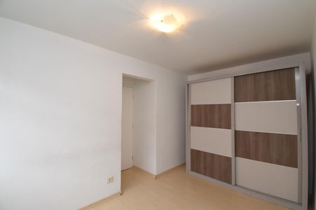 Quarto 1 de apartamento à venda com 2 quartos, 51m² em Boa Vista, Curitiba