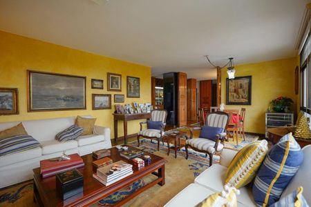 Apartamento à venda com 244m², 4 quartos e 3 vagas