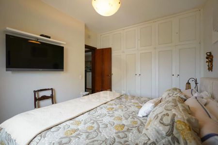 Apartamento à venda com 244m², 4 quartos e 3 vagas