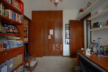 Apartamento à venda com 244m², 4 quartos e 3 vagas