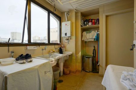 Apartamento à venda com 244m², 4 quartos e 3 vagas