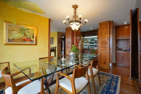 Apartamento à venda com 244m², 4 quartos e 3 vagas