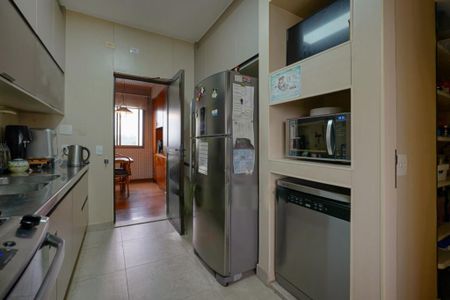 Apartamento à venda com 244m², 4 quartos e 3 vagas