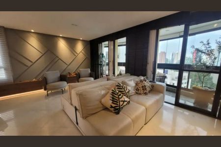 Apartamento à venda com 3 quartos, 220m² em Vila Suzana, São Paulo