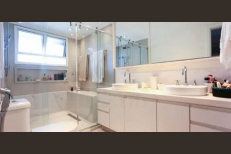 Apartamento à venda com 3 quartos, 220m² em Vila Suzana, São Paulo