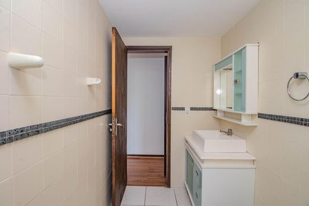 Apartamento à venda com 100m², 2 quartos e 1 vaga Apartamento à venda com 100m², 2 quartos e 1 vagaBanheiro
