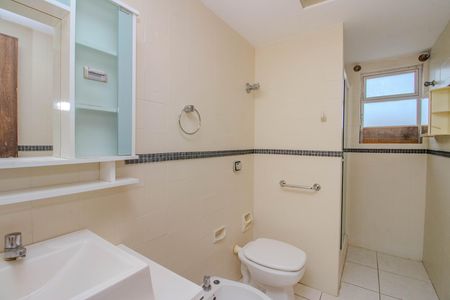 Apartamento à venda com 100m², 2 quartos e 1 vaga Apartamento à venda com 100m², 2 quartos e 1 vagaBanheiro