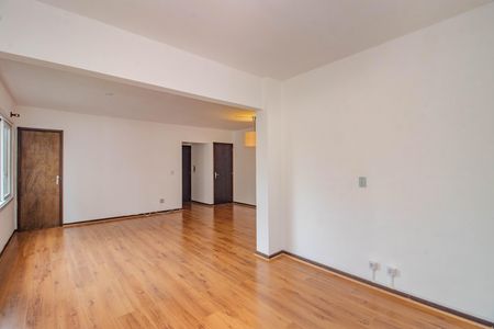 Sala de apartamento à venda com 2 quartos, 100m² em Independência, Porto Alegre