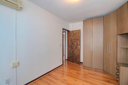Apartamento à venda com 100m², 2 quartos e 1 vaga Apartamento à venda com 100m², 2 quartos e 1 vagaQuarto 2