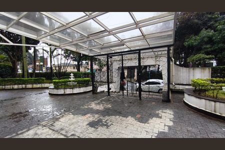 Apartamento para alugar com 112m², 3 quartos e 1 vaga Apartamento para alugar com 112m², 3 quartos e 1 vagaEntrada e Portaria