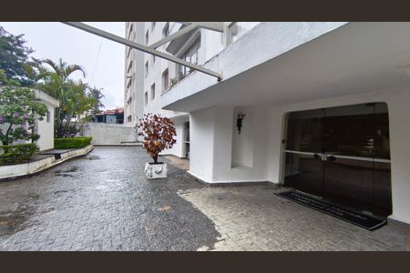 Apartamento para alugar com 112m², 3 quartos e 1 vaga Apartamento para alugar com 112m², 3 quartos e 1 vagaEntrada
