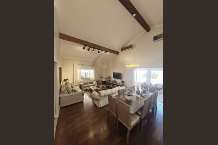 Casa à venda com 3 quartos, 287m² em Socorro, São Paulo