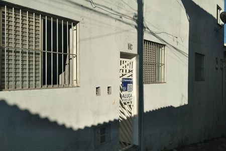 Casa para alugar com 60m², 1 quarto e sem vaga Casa para alugar com 60m², 1 quarto e sem vagaFachada