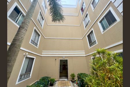 Apartamento para alugar com 58m², 2 quartos e 1 vaga Apartamento para alugar com 58m², 2 quartos e 1 vagaFachada do bloco