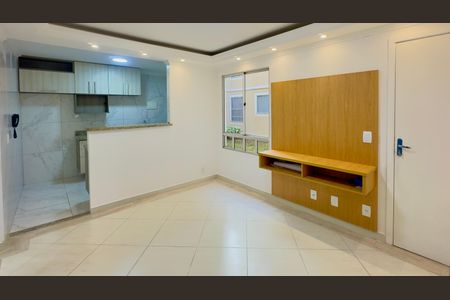 Sala de apartamento para alugar com 2 quartos, 58m² em Água Chata, Guarulhos