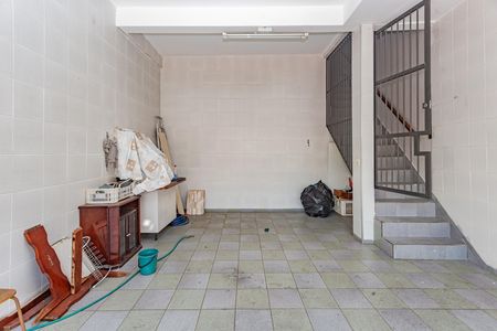 Casa à venda com 150m², 2 quartos e 2 vagas Casa à venda com 150m², 2 quartos e 2 vagasGaragem