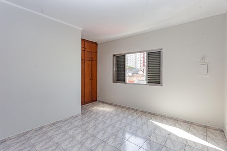 Casa à venda com 150m², 2 quartos e 2 vagas Casa à venda com 150m², 2 quartos e 2 vagasSuíte