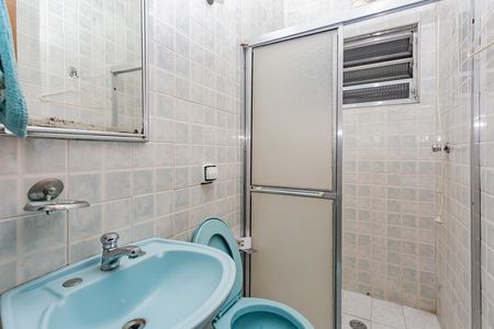 Casa à venda com 150m², 2 quartos e 2 vagas Casa à venda com 150m², 2 quartos e 2 vagasBanheiro Social