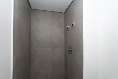 Studio à venda com 31m², 1 quarto e sem vaga Studio à venda com 31m², 1 quarto e sem vagaBanheiro