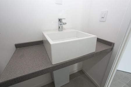 Studio à venda com 31m², 1 quarto e sem vaga Studio à venda com 31m², 1 quarto e sem vagaBanheiro