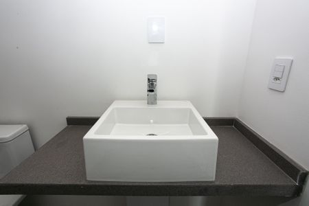 Studio à venda com 31m², 1 quarto e sem vaga Studio à venda com 31m², 1 quarto e sem vagaBanheiro