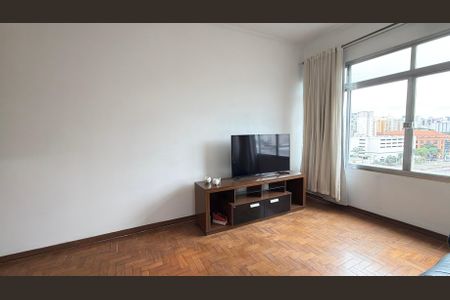 Apartamento para alugar com 110m², 3 quartos e 1 vaga Apartamento para alugar com 110m², 3 quartos e 1 vagaSala