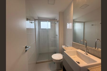 Apartamento para alugar com 70m², 2 quartos e 2 vagasBanheiro