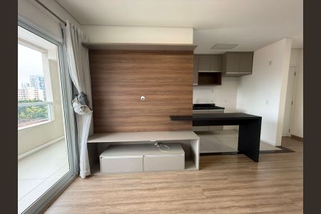Sala de apartamento para alugar com 2 quartos, 70m² em Jardim Brasil, Campinas