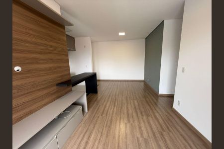 Apartamento para alugar com 70m², 2 quartos e 2 vagasSala