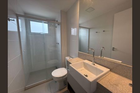 Apartamento para alugar com 70m², 2 quartos e 2 vagasBanheiro