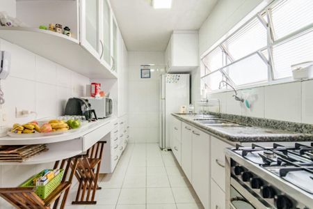 Apartamento à venda com 124m², 3 quartos e 1 vaga