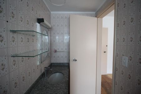 Apartamento à venda com 96m², 2 quartos e 2 vagasBanheiro da Suíte 1
